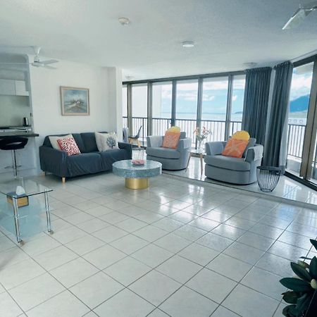 Cairns Ocean View Apartment In Aquarius Exterior foto
