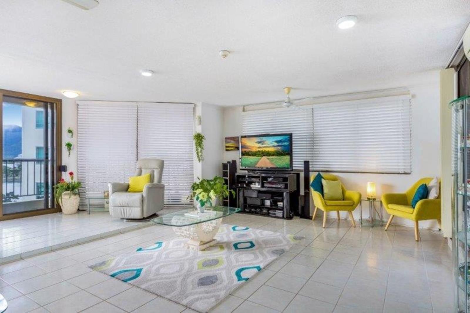 Cairns Ocean View Apartment In Aquarius Exterior foto