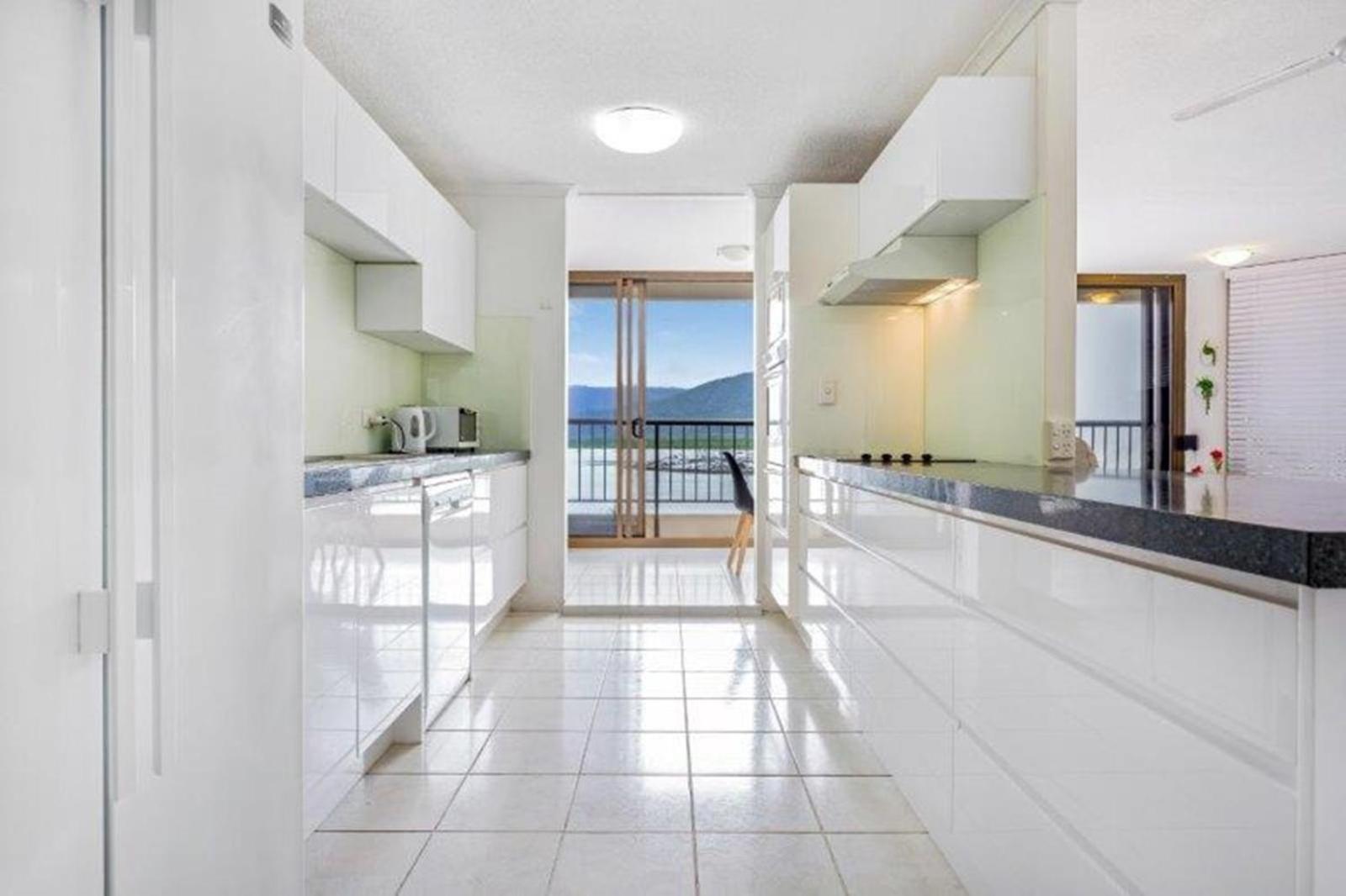Cairns Ocean View Apartment In Aquarius Exterior foto